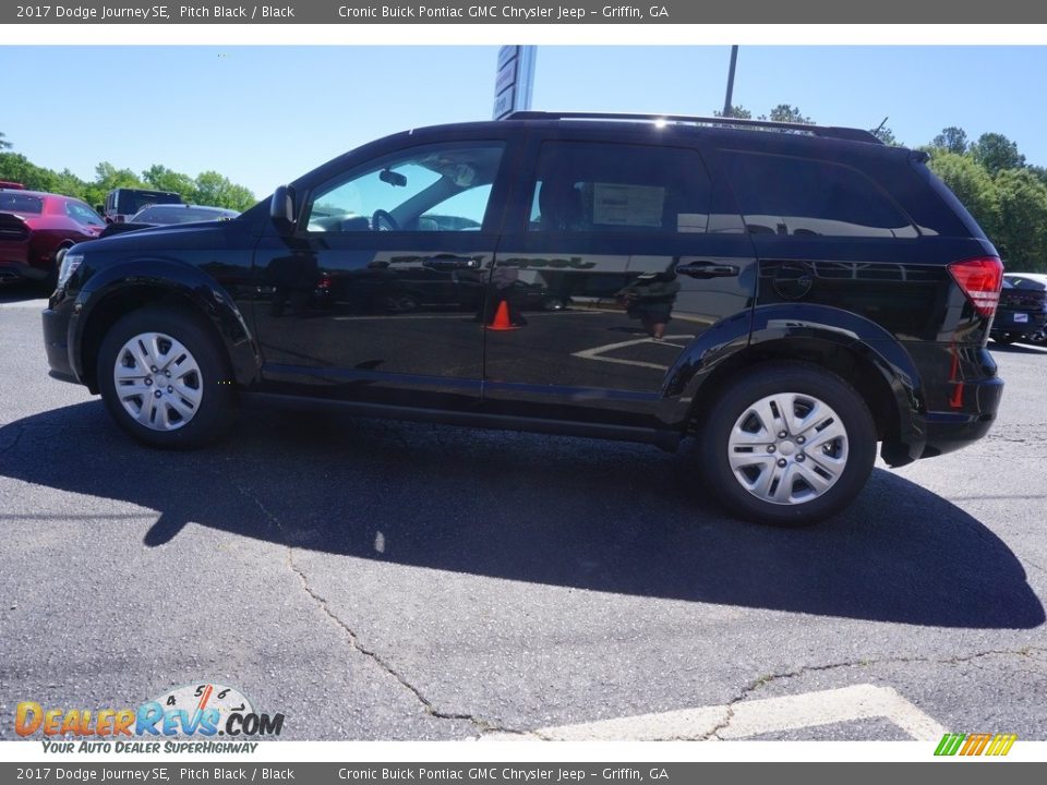 2017 Dodge Journey SE Pitch Black / Black Photo #4