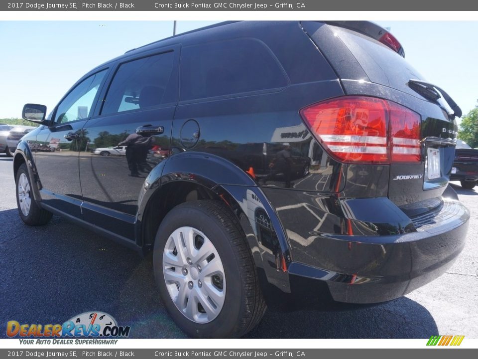 2017 Dodge Journey SE Pitch Black / Black Photo #5