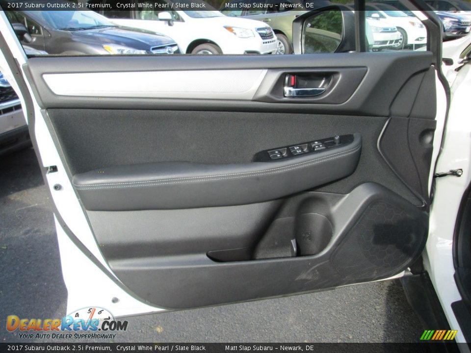 2017 Subaru Outback 2.5i Premium Crystal White Pearl / Slate Black Photo #12