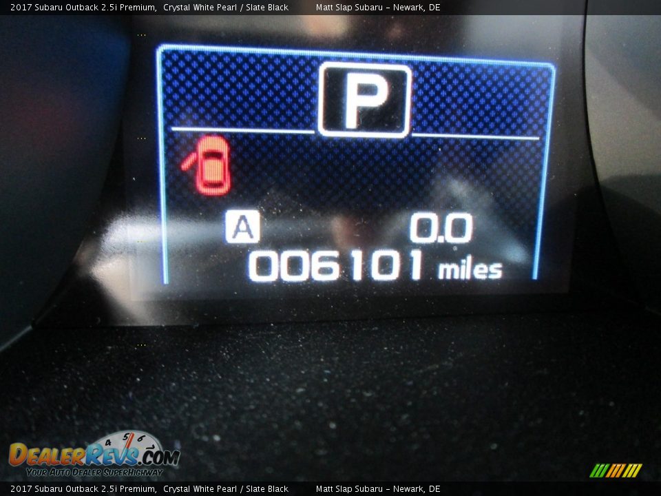 2017 Subaru Outback 2.5i Premium Crystal White Pearl / Slate Black Photo #27