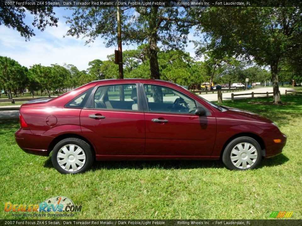 2007 Ford Focus ZX4 S Sedan Dark Toreador Red Metallic / Dark Pebble/Light Pebble Photo #3