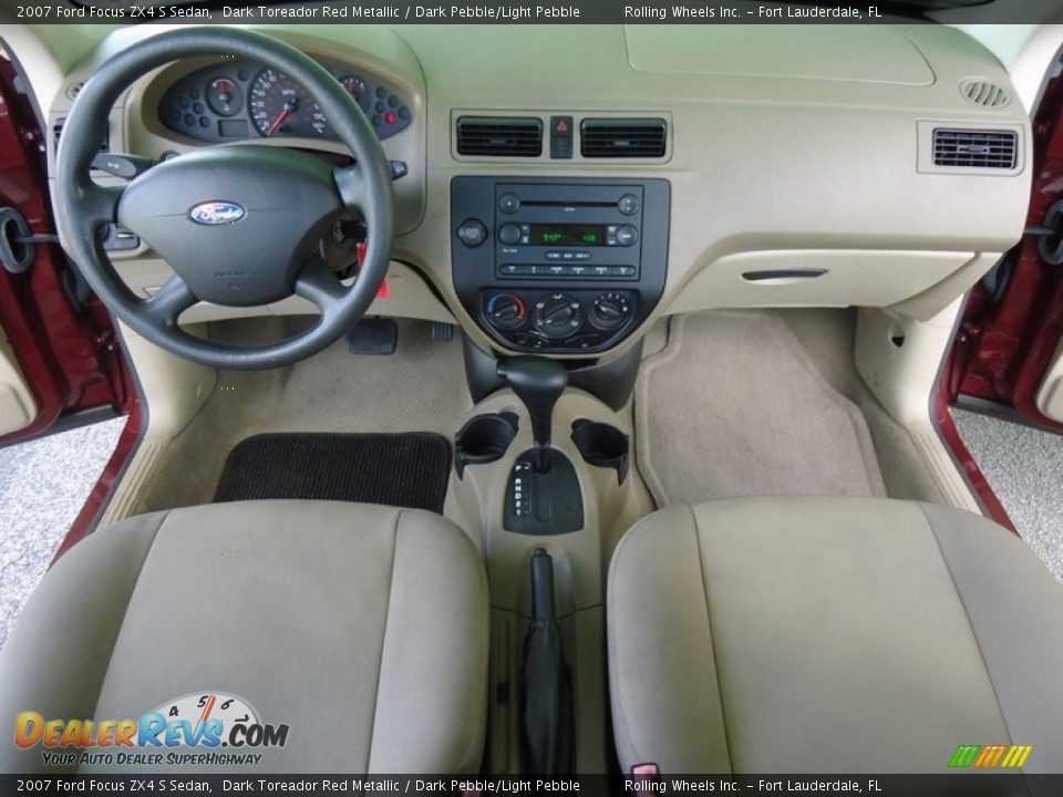 2007 Ford Focus ZX4 S Sedan Dark Toreador Red Metallic / Dark Pebble/Light Pebble Photo #4