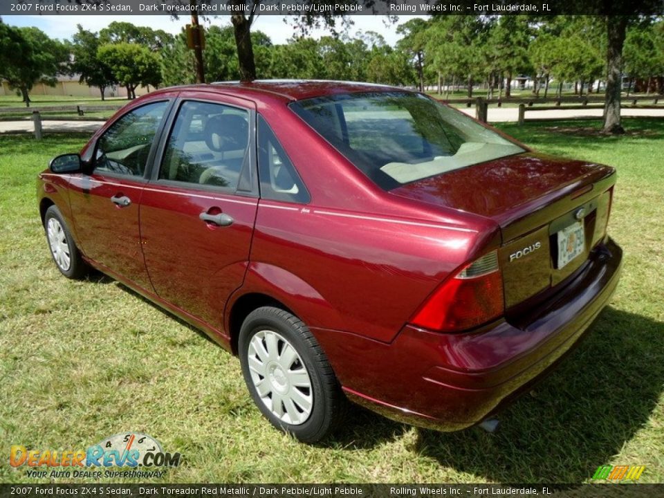2007 Ford Focus ZX4 S Sedan Dark Toreador Red Metallic / Dark Pebble/Light Pebble Photo #5