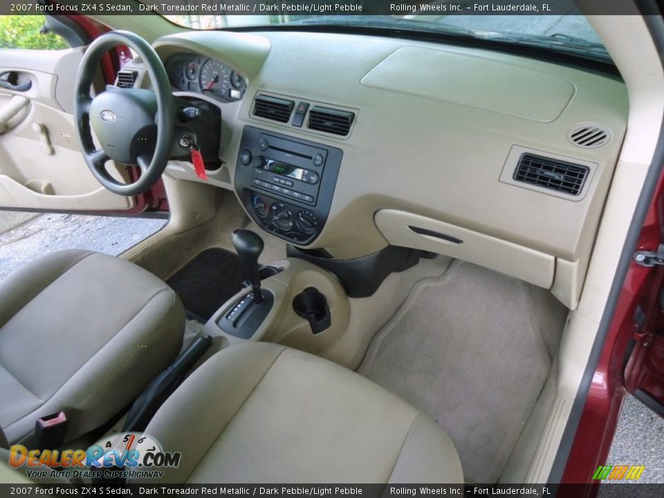 2007 Ford Focus ZX4 S Sedan Dark Toreador Red Metallic / Dark Pebble/Light Pebble Photo #6