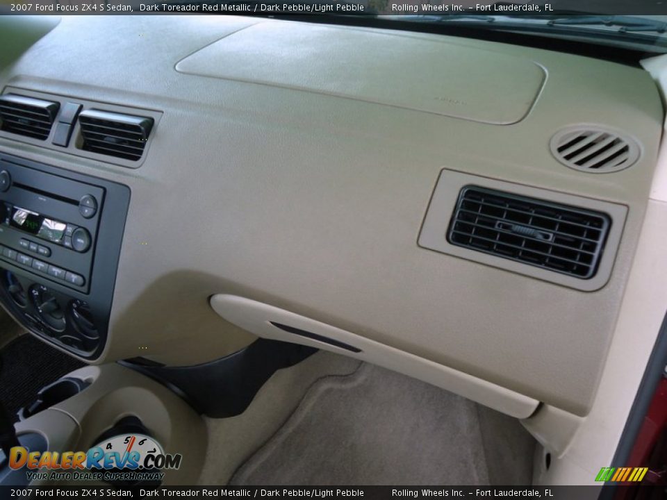 2007 Ford Focus ZX4 S Sedan Dark Toreador Red Metallic / Dark Pebble/Light Pebble Photo #8