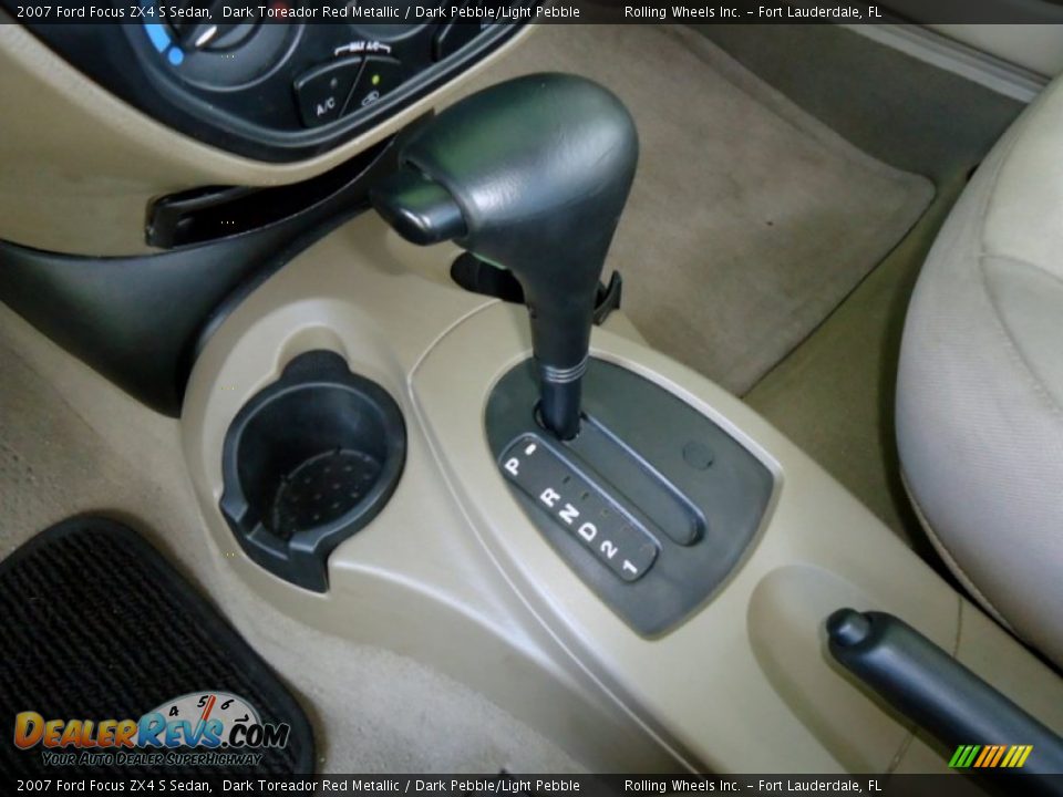 2007 Ford Focus ZX4 S Sedan Dark Toreador Red Metallic / Dark Pebble/Light Pebble Photo #16