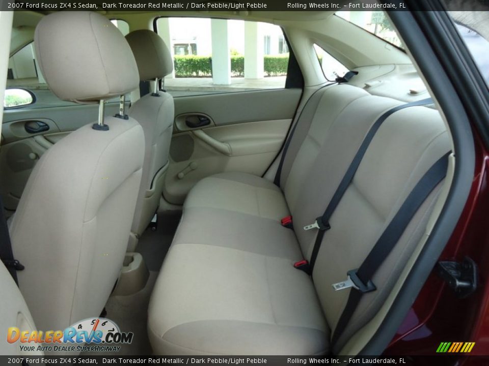 2007 Ford Focus ZX4 S Sedan Dark Toreador Red Metallic / Dark Pebble/Light Pebble Photo #20