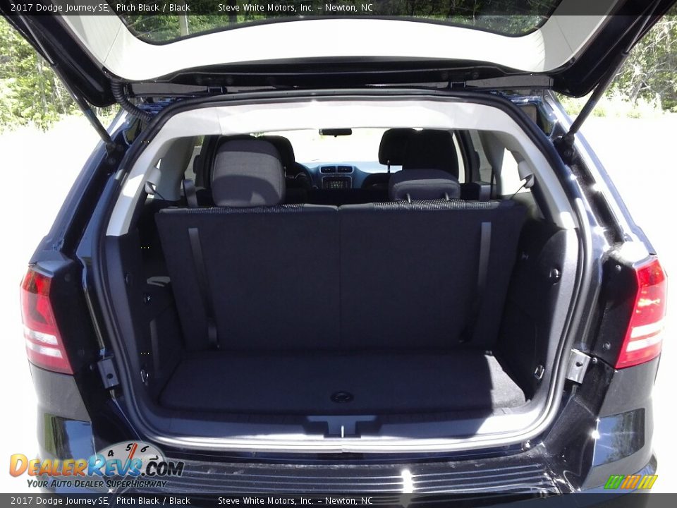 2017 Dodge Journey SE Pitch Black / Black Photo #8