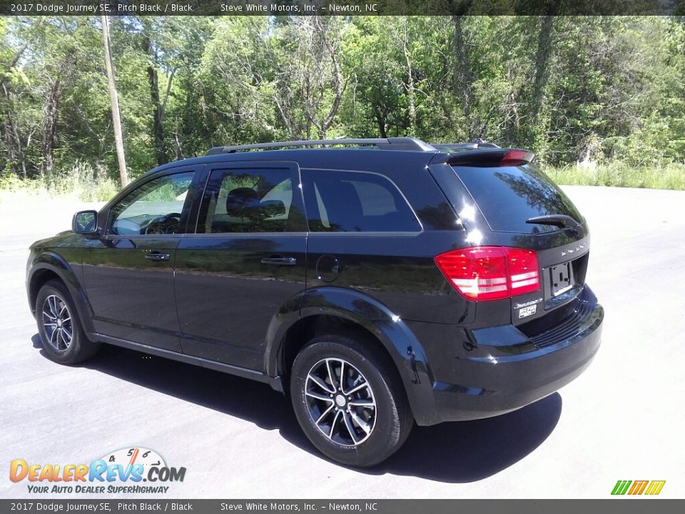 2017 Dodge Journey SE Pitch Black / Black Photo #10