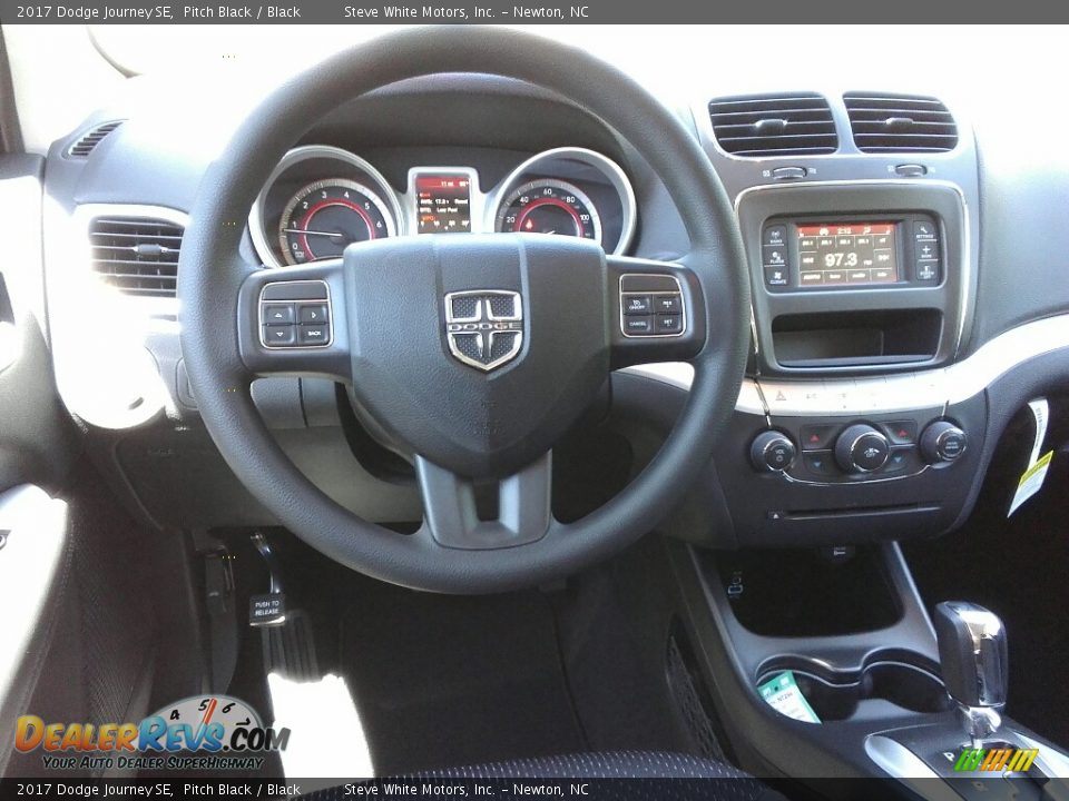 2017 Dodge Journey SE Pitch Black / Black Photo #25