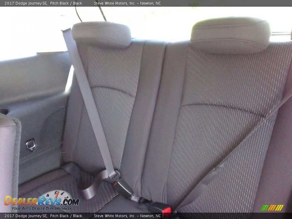 2017 Dodge Journey SE Pitch Black / Black Photo #28