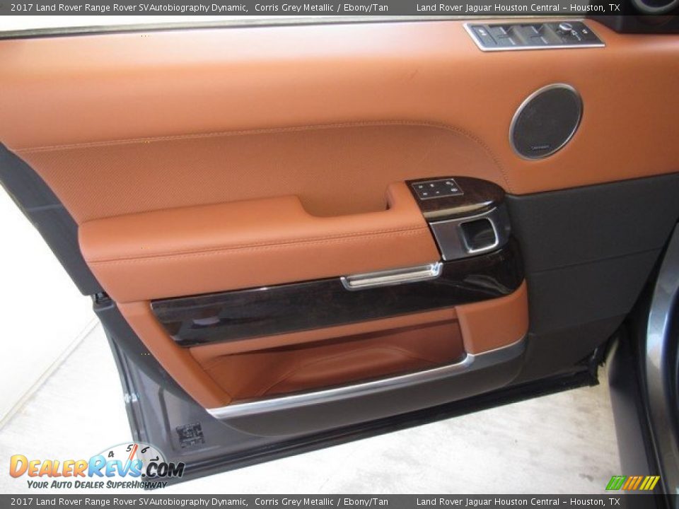 Door Panel of 2017 Land Rover Range Rover SVAutobiography Dynamic Photo #20
