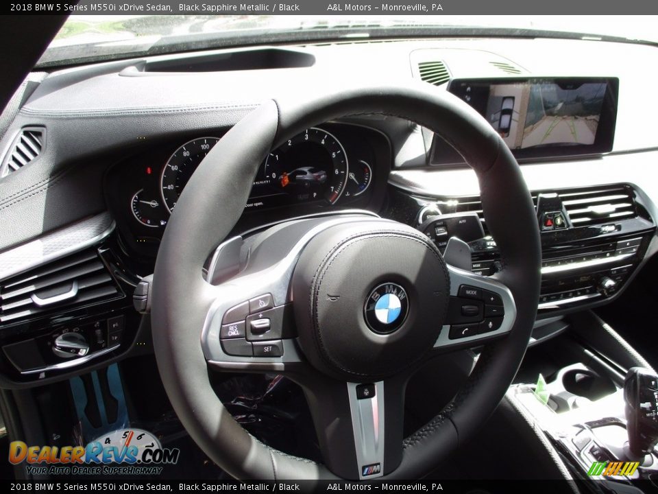 2018 BMW 5 Series M550i xDrive Sedan Steering Wheel Photo #14