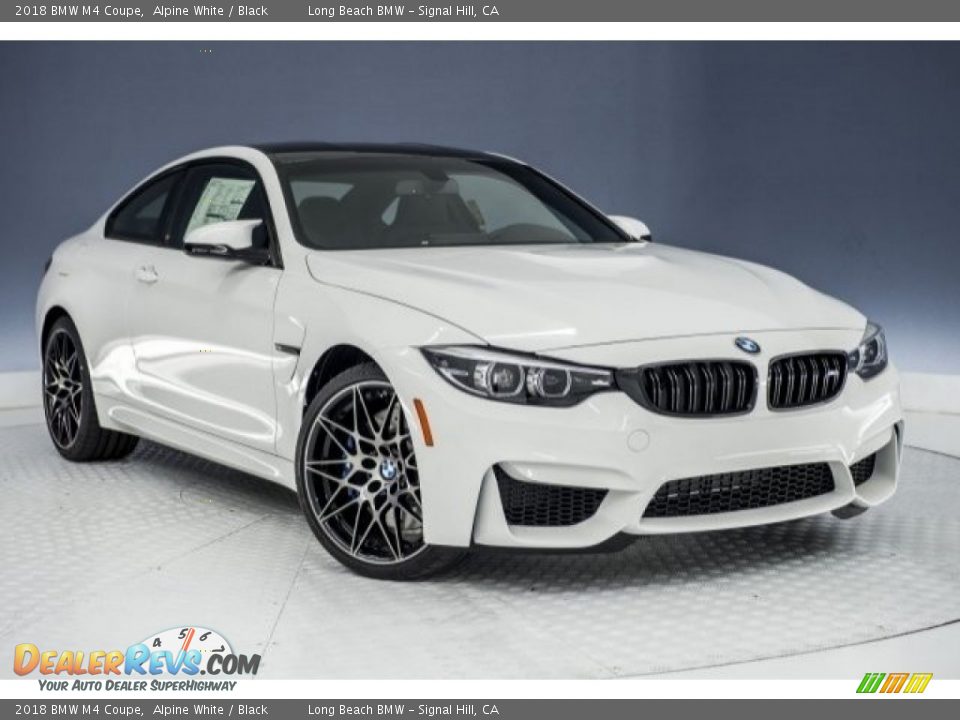 Front 3/4 View of 2018 BMW M4 Coupe Photo #11