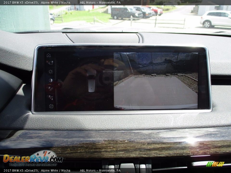 2017 BMW X5 xDrive35i Alpine White / Mocha Photo #16