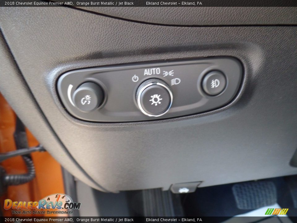 Controls of 2018 Chevrolet Equinox Premier AWD Photo #25