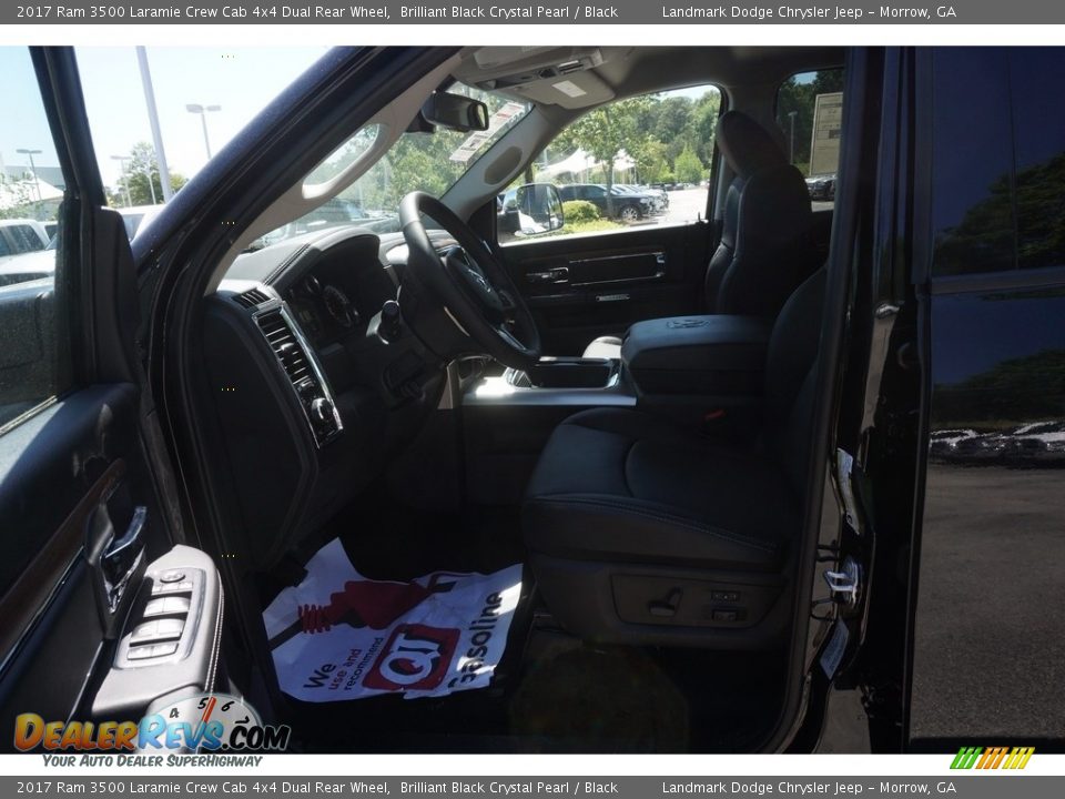 2017 Ram 3500 Laramie Crew Cab 4x4 Dual Rear Wheel Brilliant Black Crystal Pearl / Black Photo #7
