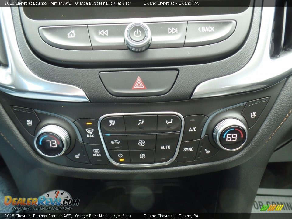 Controls of 2018 Chevrolet Equinox Premier AWD Photo #35