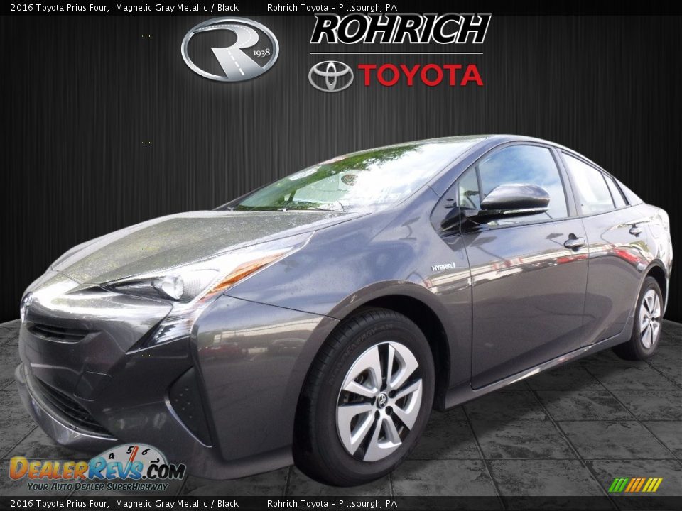 2016 Toyota Prius Four Magnetic Gray Metallic / Black Photo #3