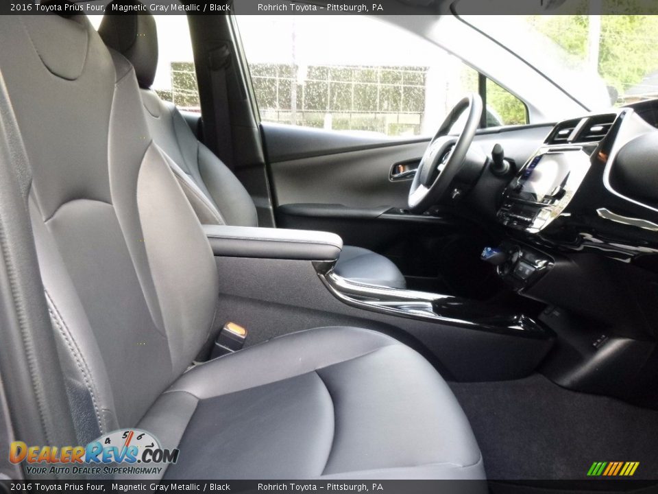 2016 Toyota Prius Four Magnetic Gray Metallic / Black Photo #14