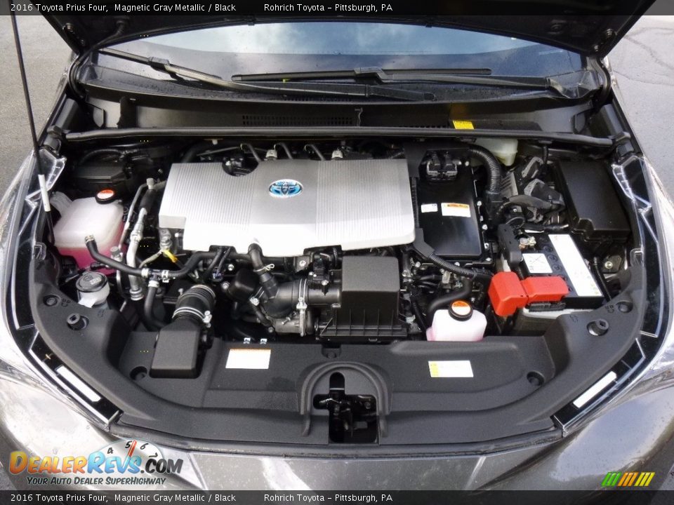 2016 Toyota Prius Four Magnetic Gray Metallic / Black Photo #18
