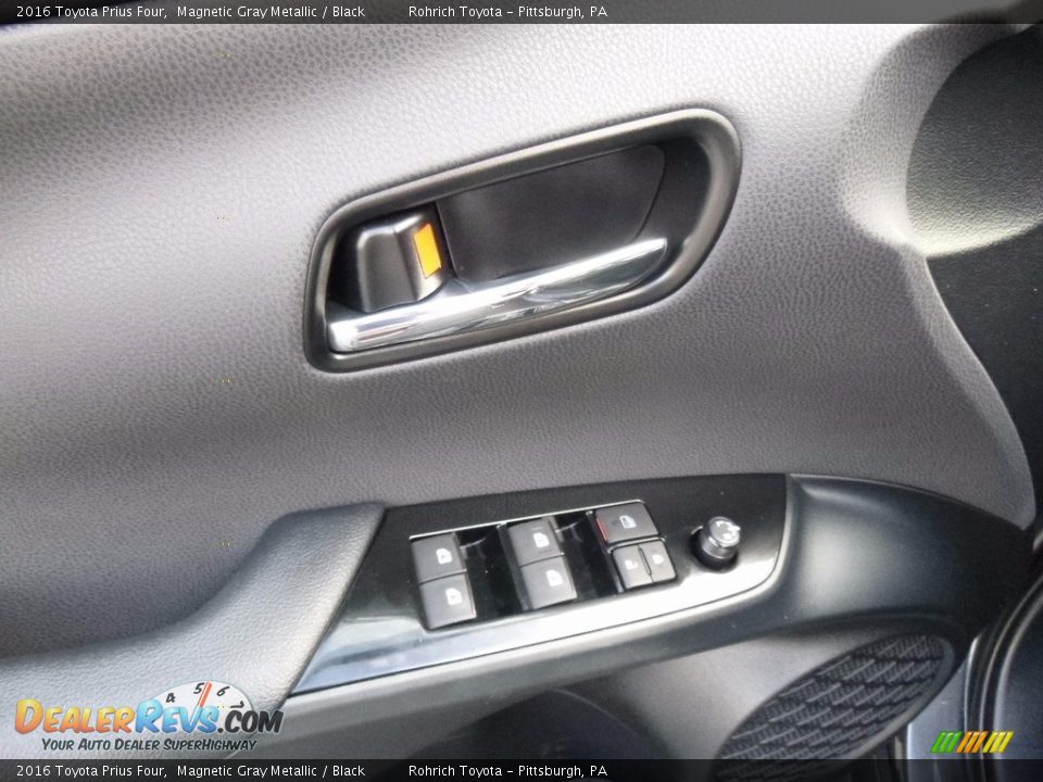 2016 Toyota Prius Four Magnetic Gray Metallic / Black Photo #19