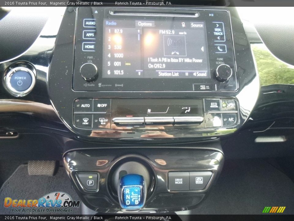 2016 Toyota Prius Four Magnetic Gray Metallic / Black Photo #26