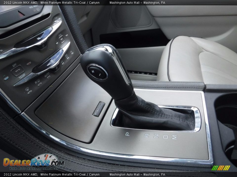 2012 Lincoln MKX AWD White Platinum Metallic Tri-Coat / Canyon Photo #18