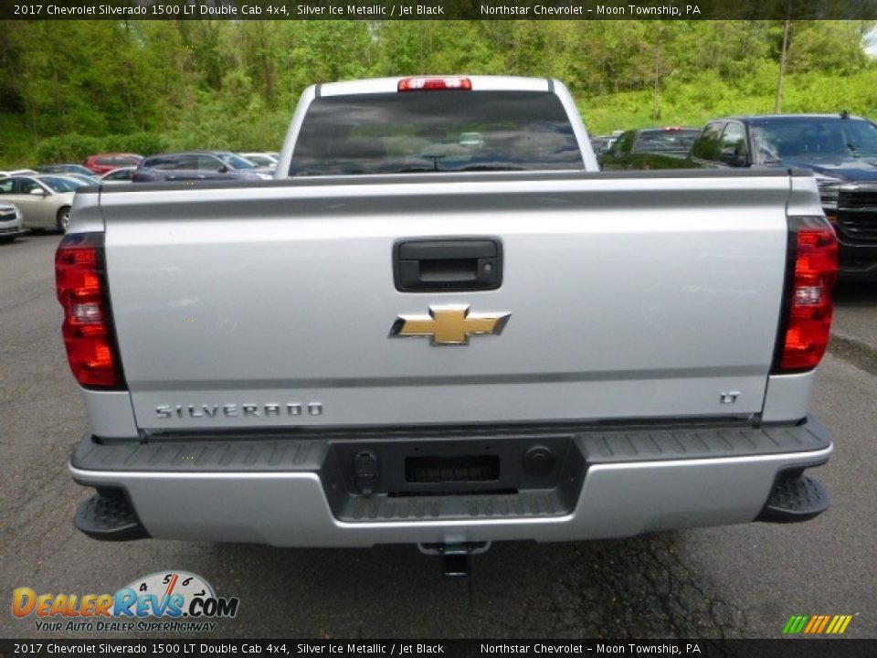 2017 Chevrolet Silverado 1500 LT Double Cab 4x4 Silver Ice Metallic / Jet Black Photo #4
