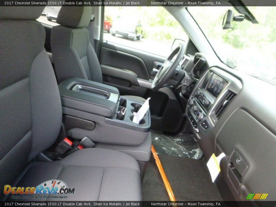 2017 Chevrolet Silverado 1500 LT Double Cab 4x4 Silver Ice Metallic / Jet Black Photo #10