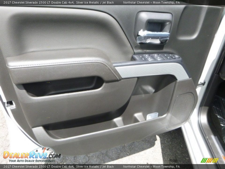 2017 Chevrolet Silverado 1500 LT Double Cab 4x4 Silver Ice Metallic / Jet Black Photo #16