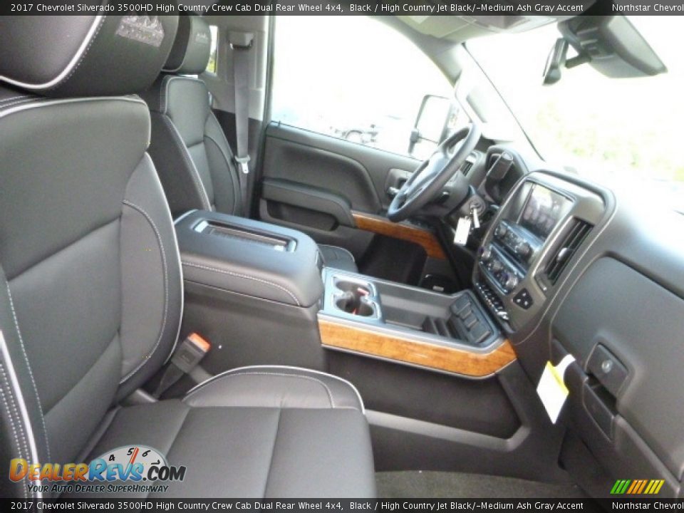 2017 Chevrolet Silverado 3500HD High Country Crew Cab Dual Rear Wheel 4x4 Black / High Country Jet Black/­Medium Ash Gray Accent Photo #9