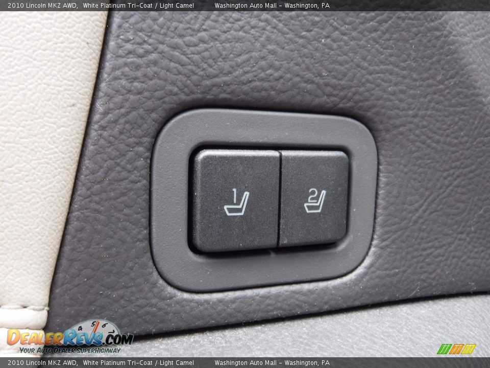 2010 Lincoln MKZ AWD White Platinum Tri-Coat / Light Camel Photo #21