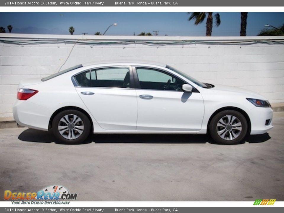 2014 Honda Accord LX Sedan White Orchid Pearl / Ivory Photo #10