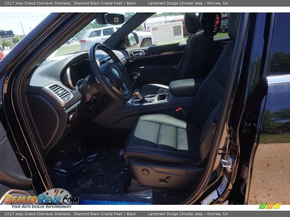 2017 Jeep Grand Cherokee Overland Diamond Black Crystal Pearl / Black Photo #4