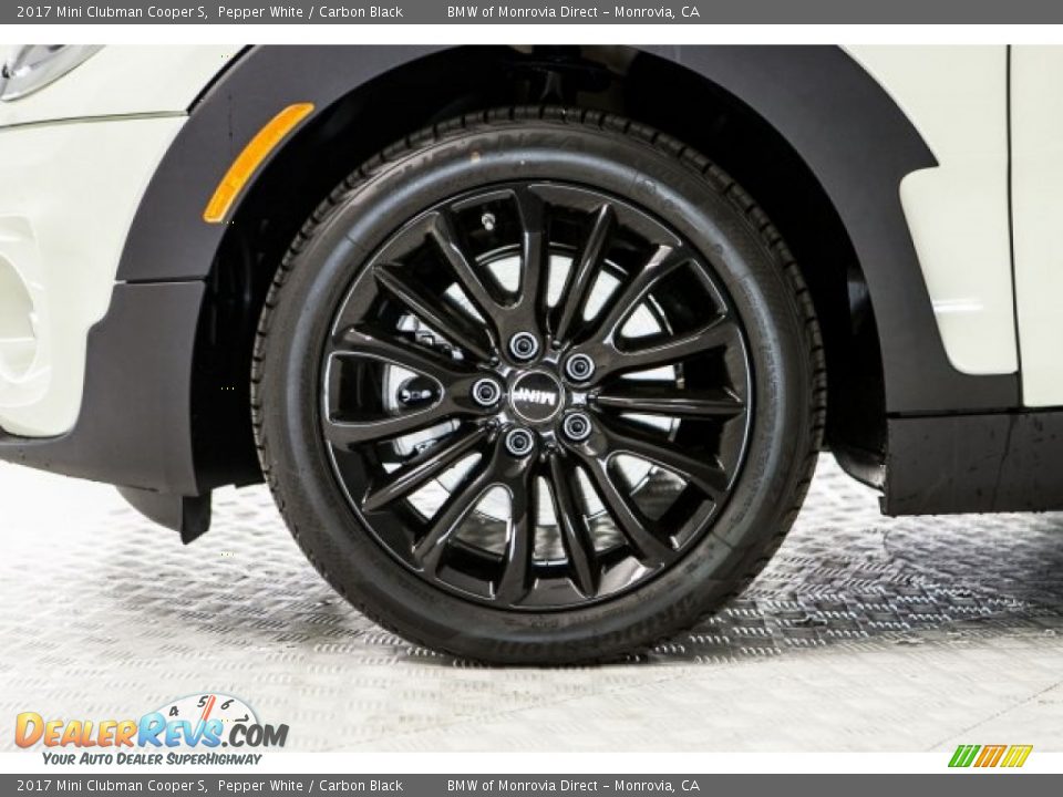 2017 Mini Clubman Cooper S Pepper White / Carbon Black Photo #9