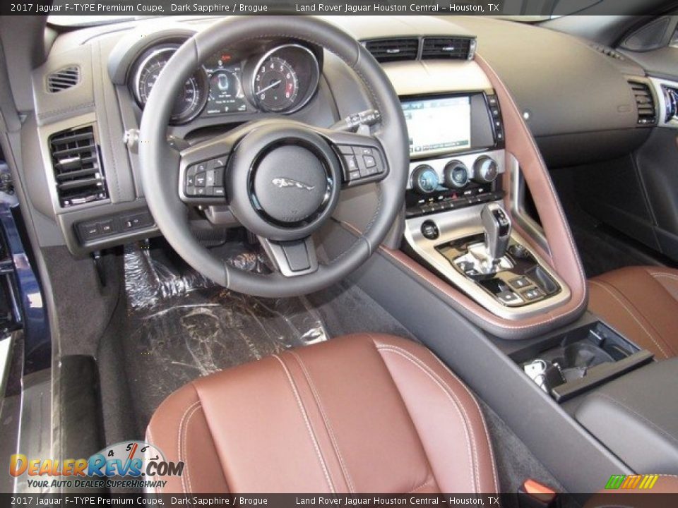 Front Seat of 2017 Jaguar F-TYPE Premium Coupe Photo #4
