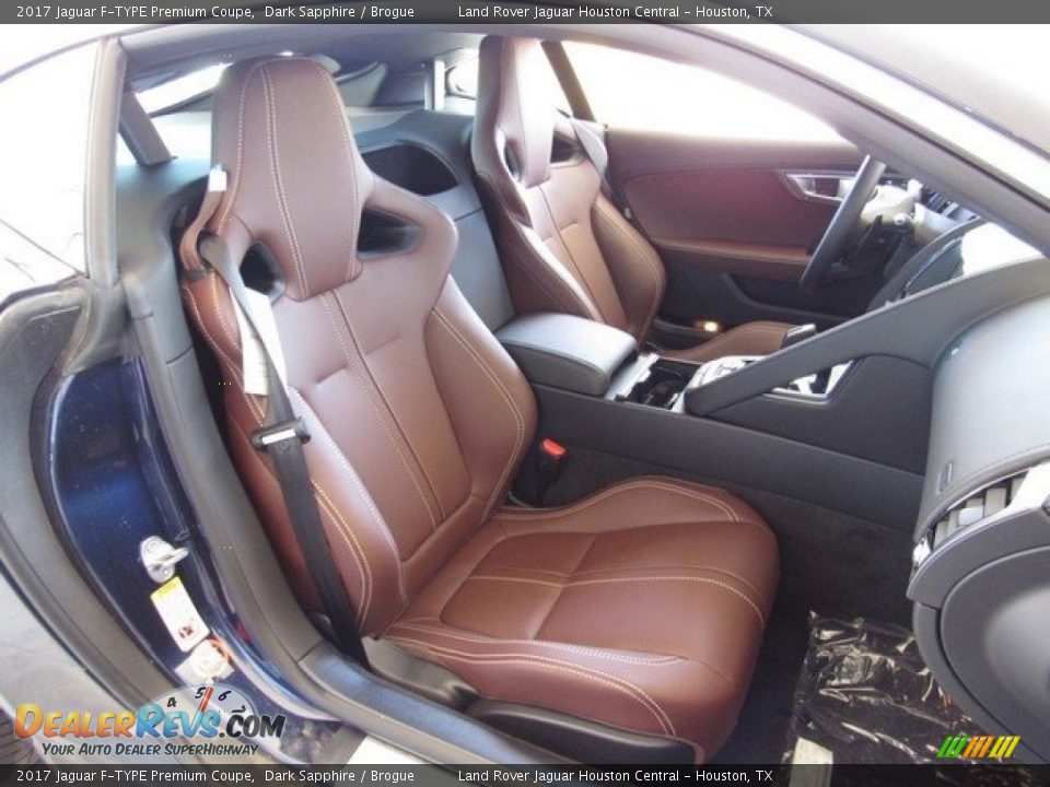 Front Seat of 2017 Jaguar F-TYPE Premium Coupe Photo #5