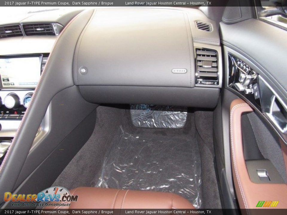 Dashboard of 2017 Jaguar F-TYPE Premium Coupe Photo #14