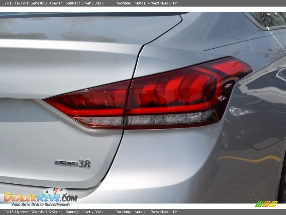 2015 Hyundai Genesis 3.8 Sedan Santiago Silver / Black Photo #21
