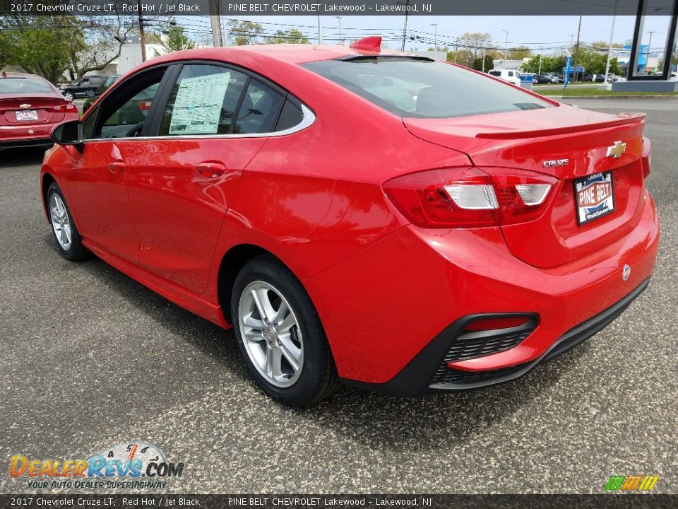 2017 Chevrolet Cruze LT Red Hot / Jet Black Photo #4