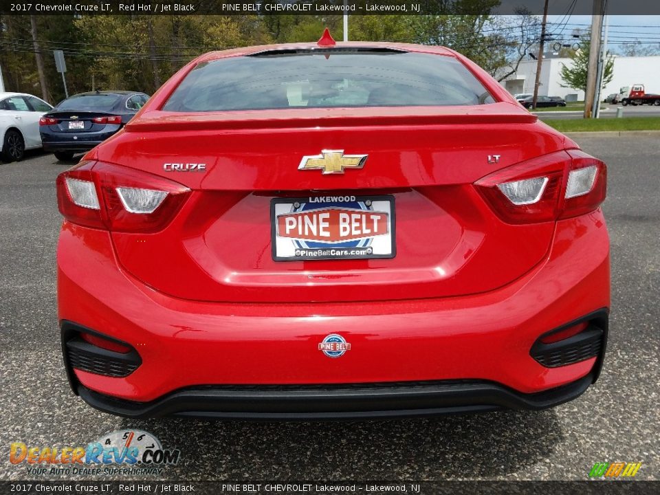 2017 Chevrolet Cruze LT Red Hot / Jet Black Photo #5