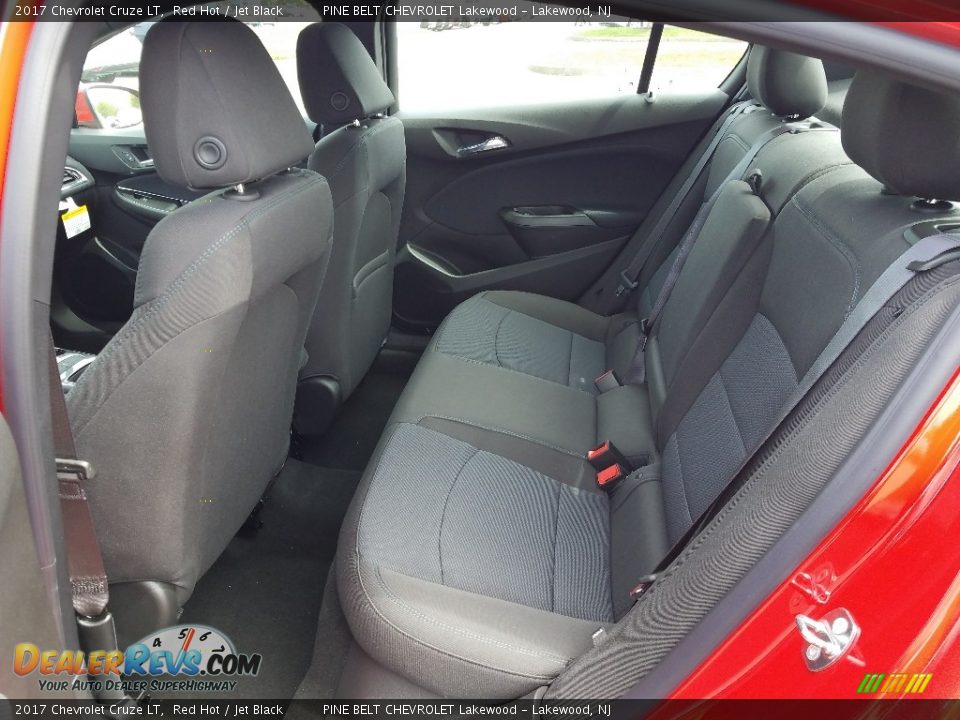 2017 Chevrolet Cruze LT Red Hot / Jet Black Photo #6