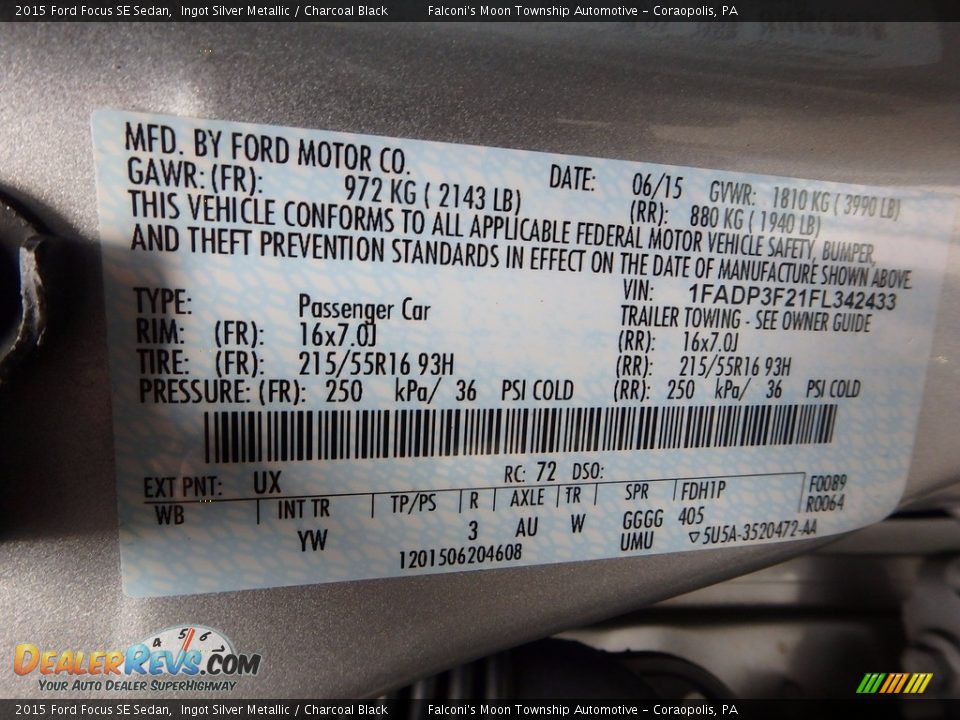 2015 Ford Focus SE Sedan Ingot Silver Metallic / Charcoal Black Photo #4