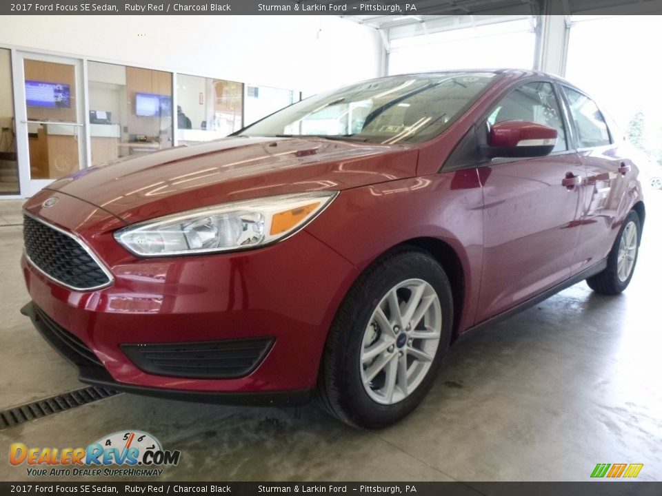2017 Ford Focus SE Sedan Ruby Red / Charcoal Black Photo #5