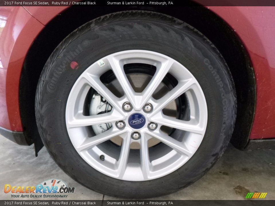 2017 Ford Focus SE Sedan Ruby Red / Charcoal Black Photo #6