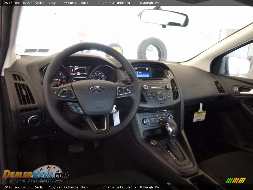 2017 Ford Focus SE Sedan Ruby Red / Charcoal Black Photo #9