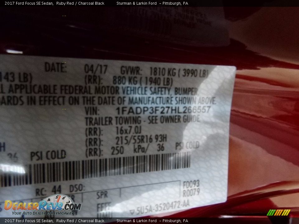 2017 Ford Focus SE Sedan Ruby Red / Charcoal Black Photo #11