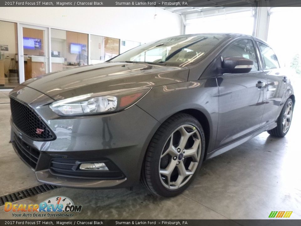 2017 Ford Focus ST Hatch Magnetic / Charcoal Black Photo #5