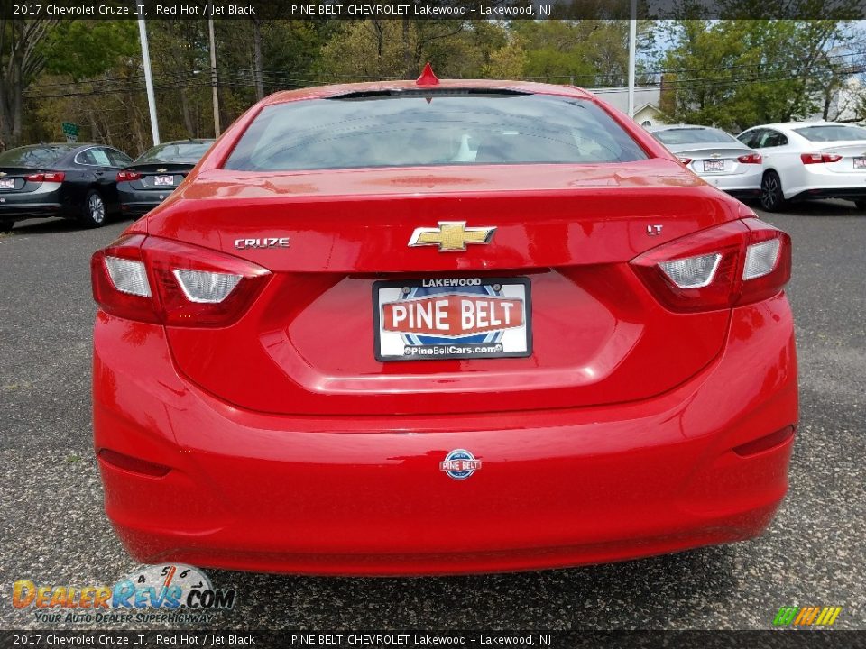 2017 Chevrolet Cruze LT Red Hot / Jet Black Photo #5